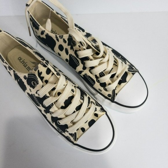 Olivia Miller Serena Laceup Sneakers Cow Print -7 - Picture 3 of 4